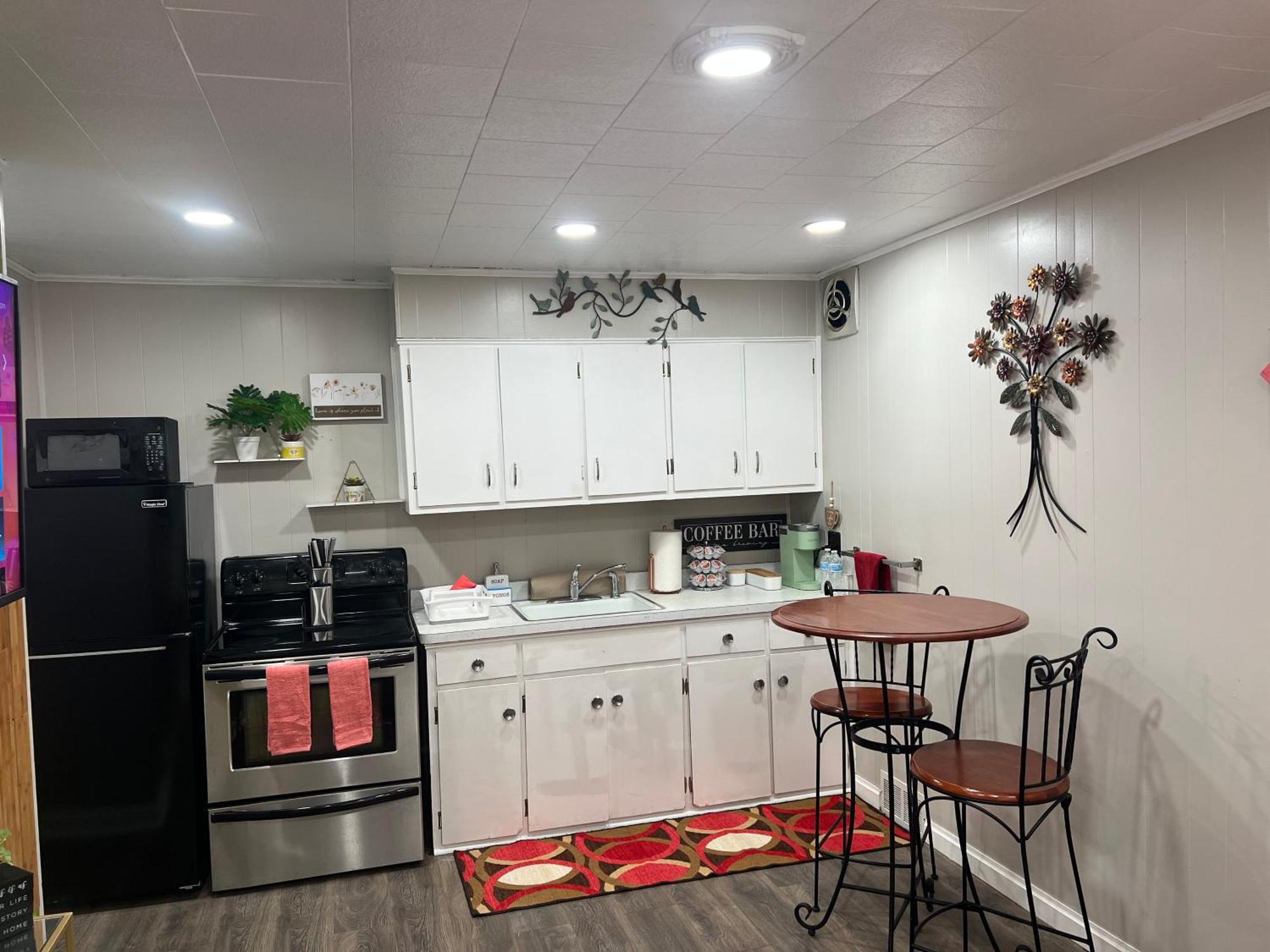 Cozy Buffalo Home-Sleeps 4 Lackawanna Екстериор снимка